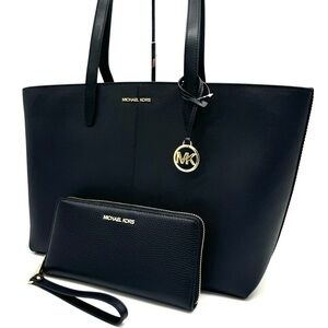 Michael Kors Medium Jet Set Travel Zip Tote Bag & Continental Wallet Black/Gold